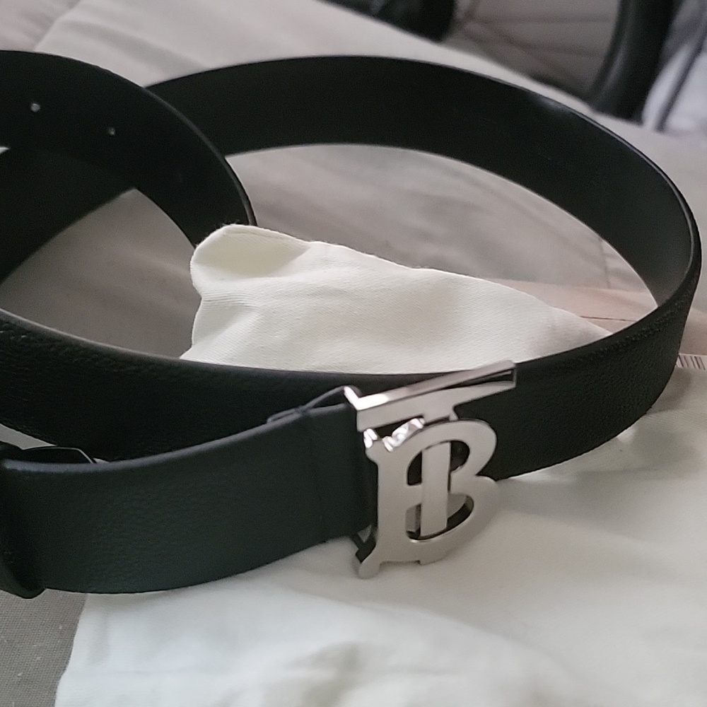 NWT Burberry belt unisex size 38/95